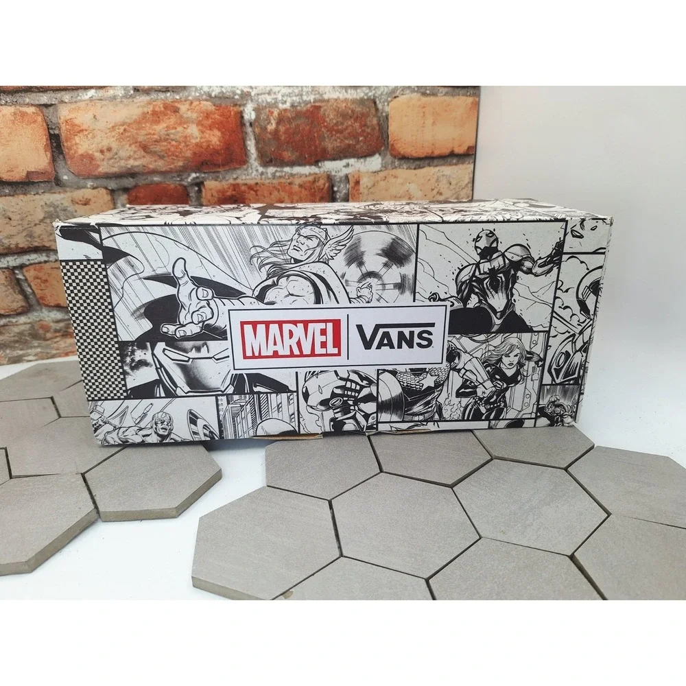 Vans Authentic Marvel Avengers Heads Comic Print Mens 11 Rare 2018 Spiderman LX - Picture 16 of 16